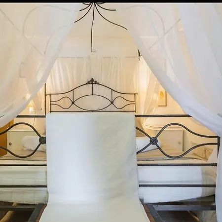 Dimora Aestas, Holiday home