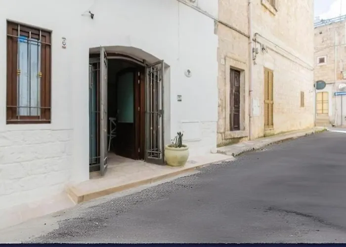 Dimora Aestas, * Ostuni